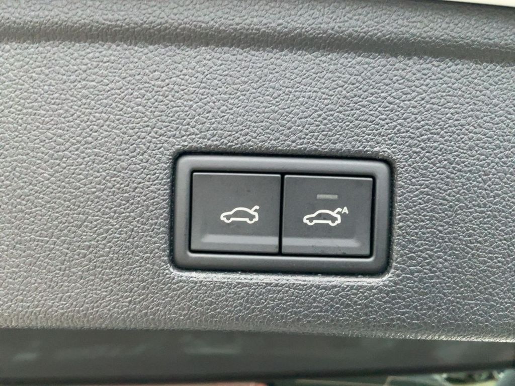 Volkswagen Touareg 2025