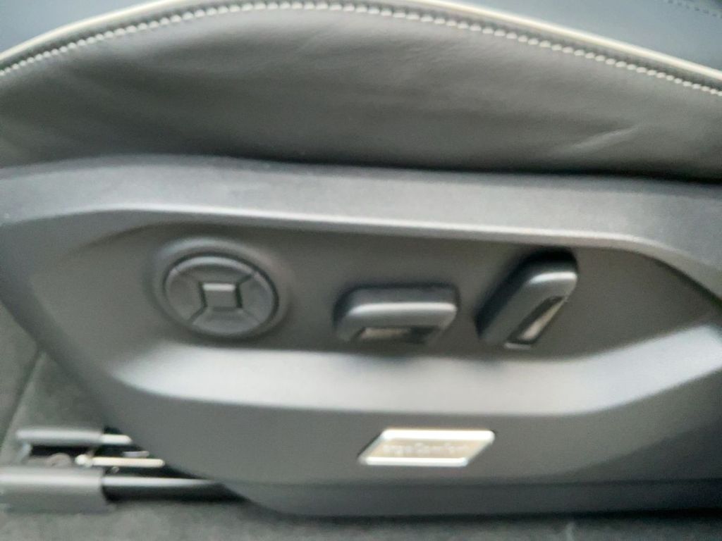 Volkswagen Touareg 2025