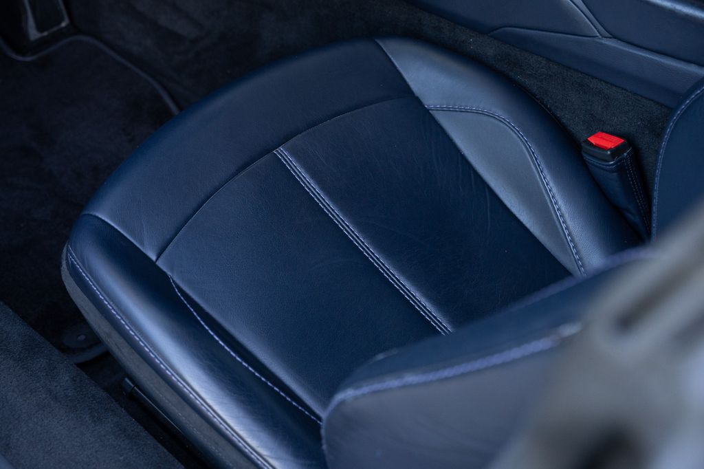 Aston Martin V8 Vantage 2020