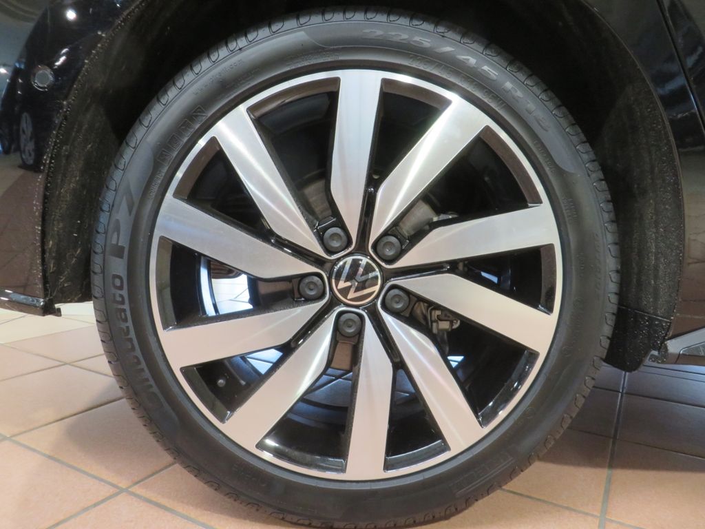 Volkswagen Touran 2025