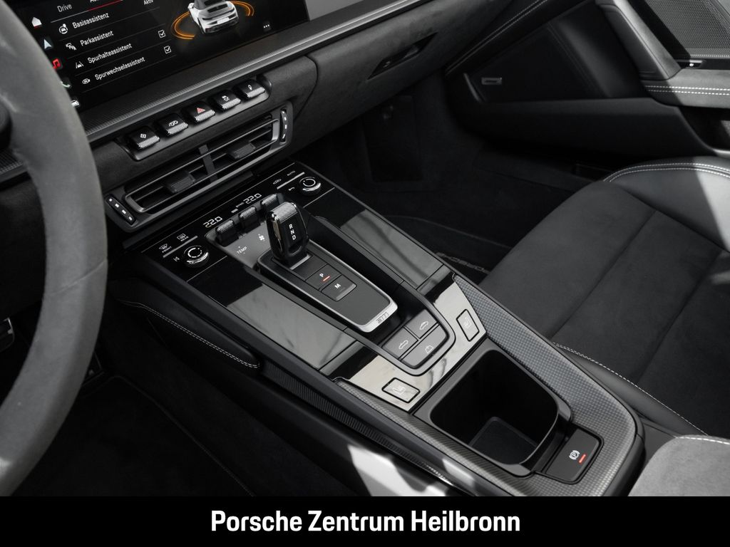 Porsche 992 2024