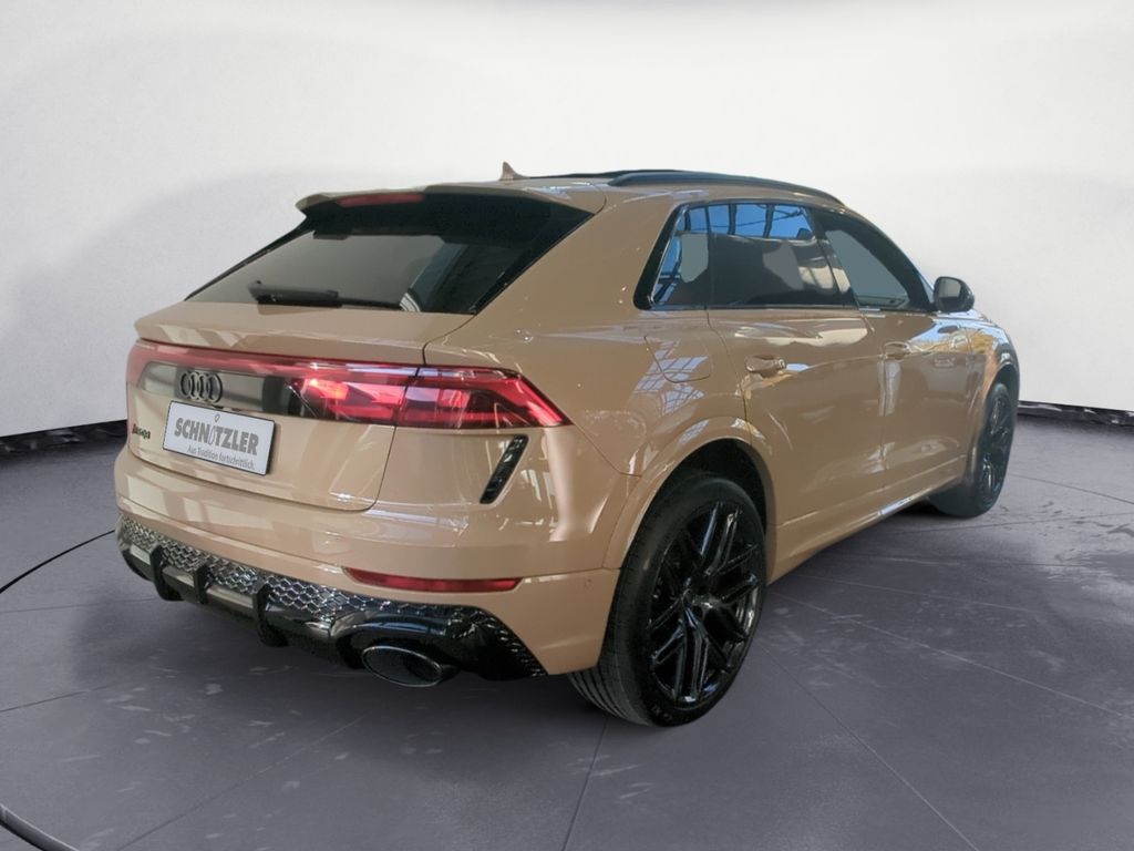 Audi RSQ8 2025