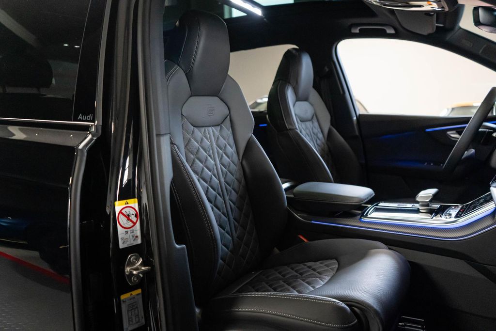 Audi SQ7 2025