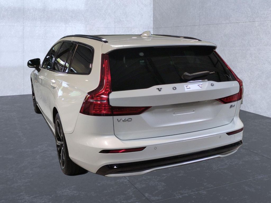 Volvo V60 2024