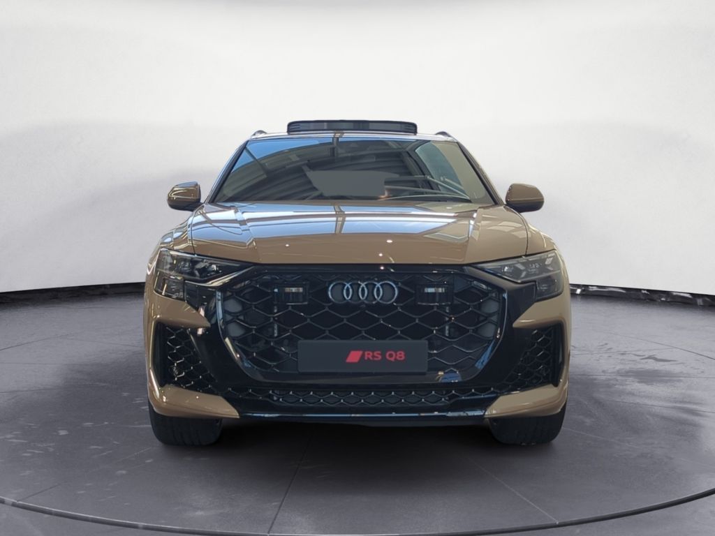Audi RSQ8 2025