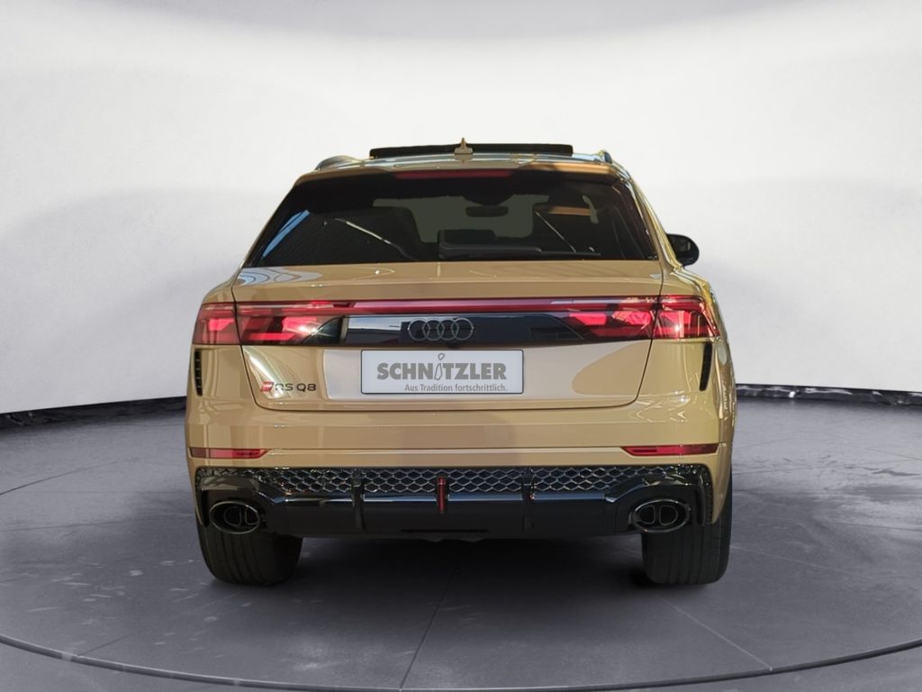 Audi RSQ8 2025