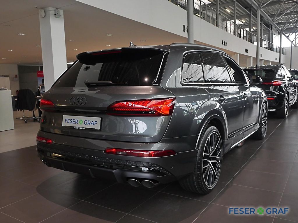 Audi SQ7 2025