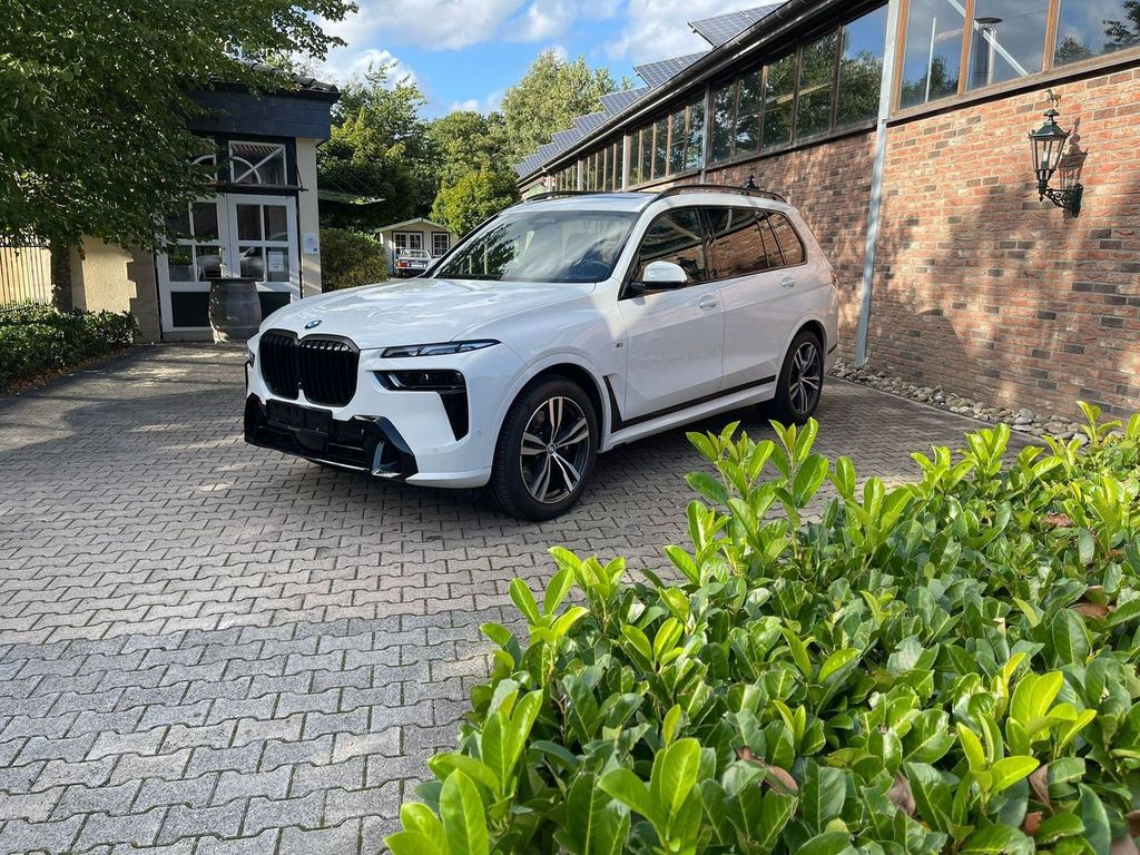 BMW X7 2024