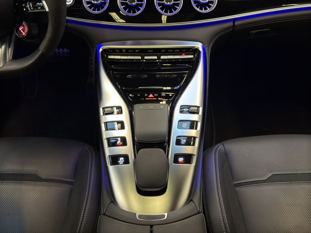 Mercedes-Benz AMG GT 2024