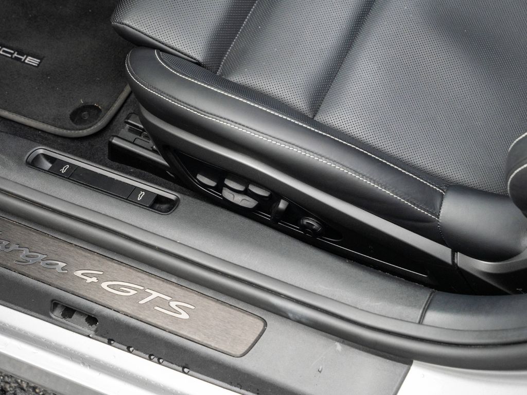 Porsche 992 2022