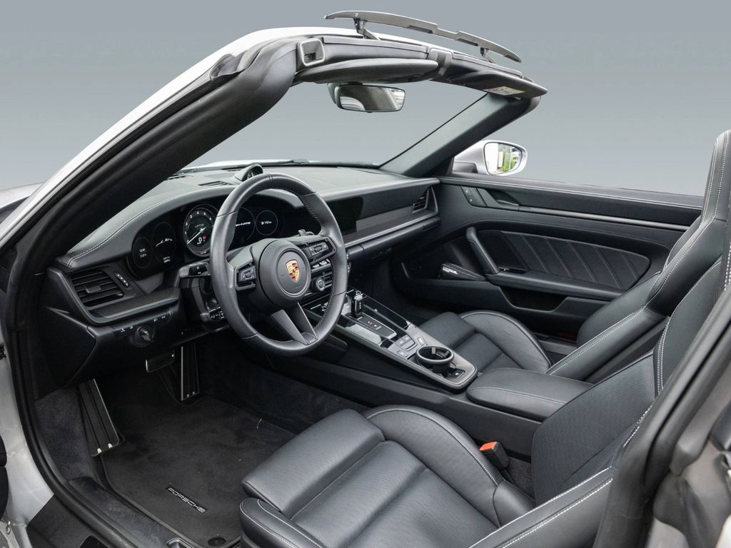 Porsche 992 2022