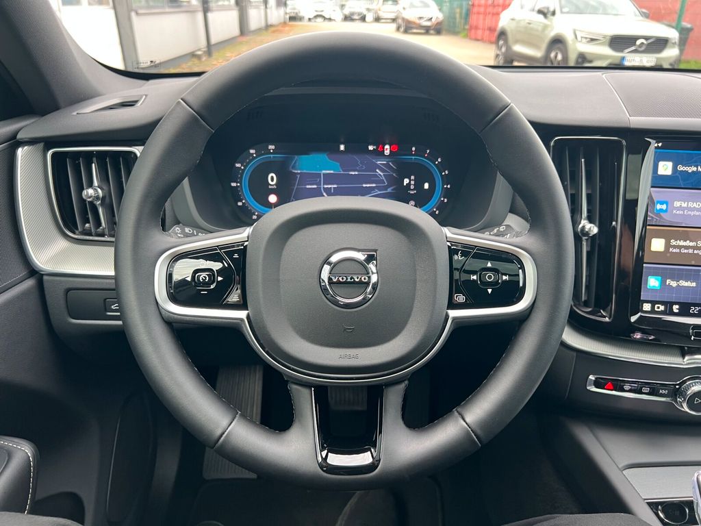 Volvo XC60 2025