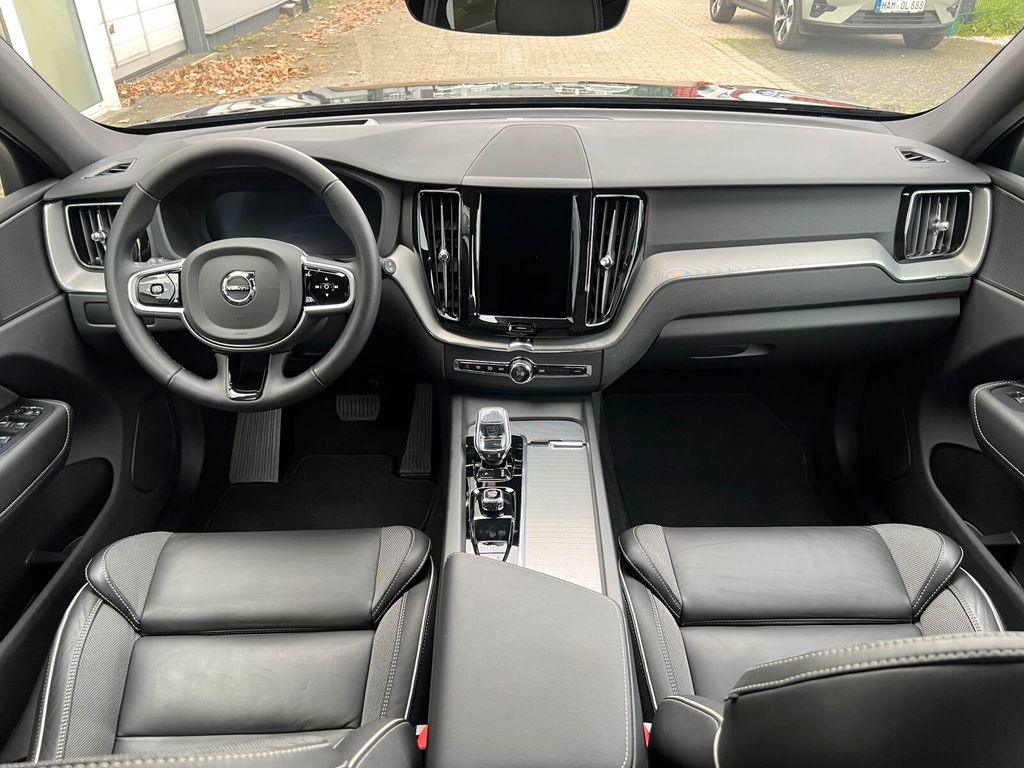 Volvo XC60 2025