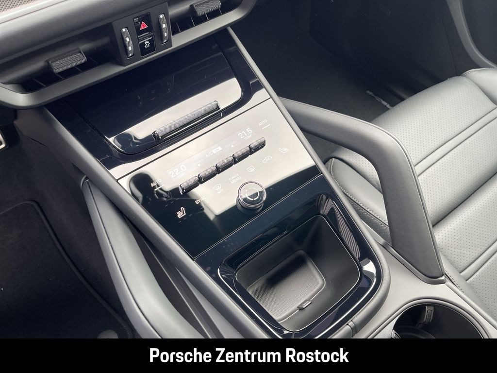 Porsche Cayenne 2025