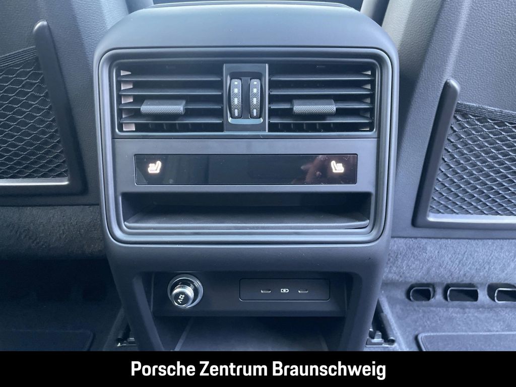 Porsche Cayenne 2025