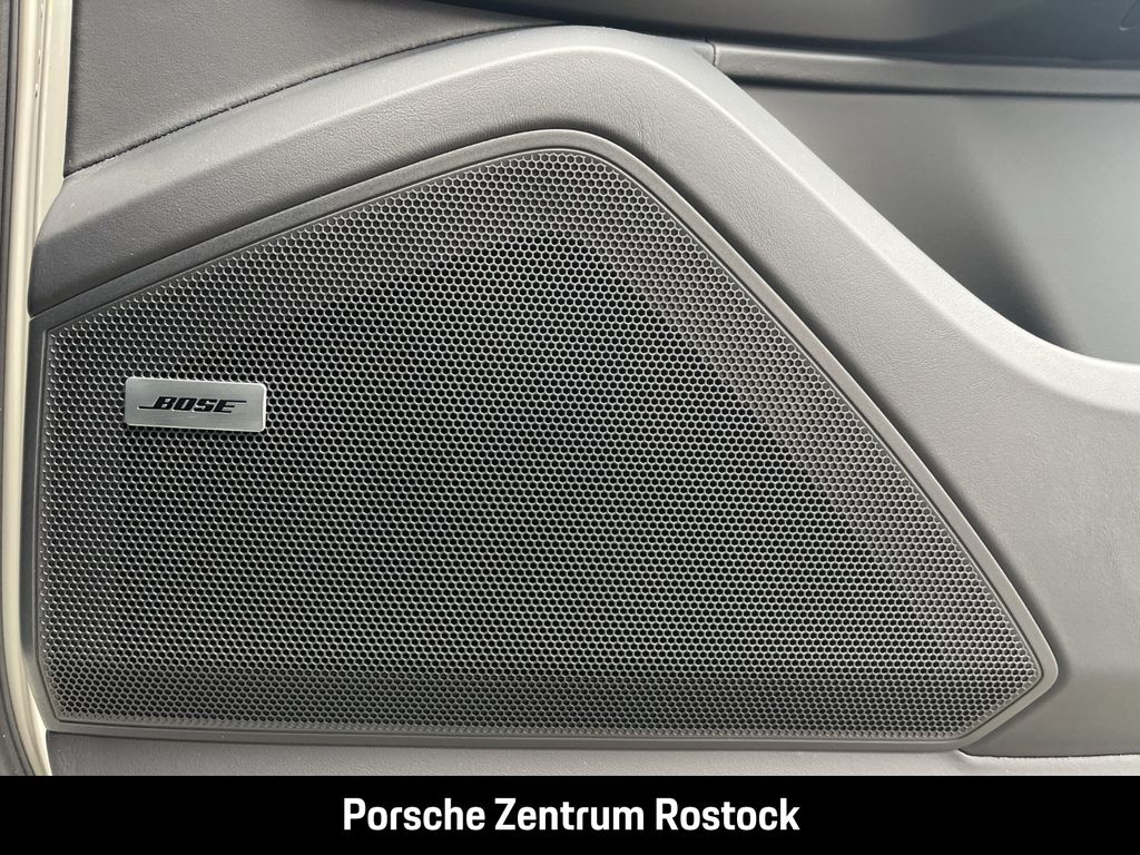 Porsche Cayenne 2025