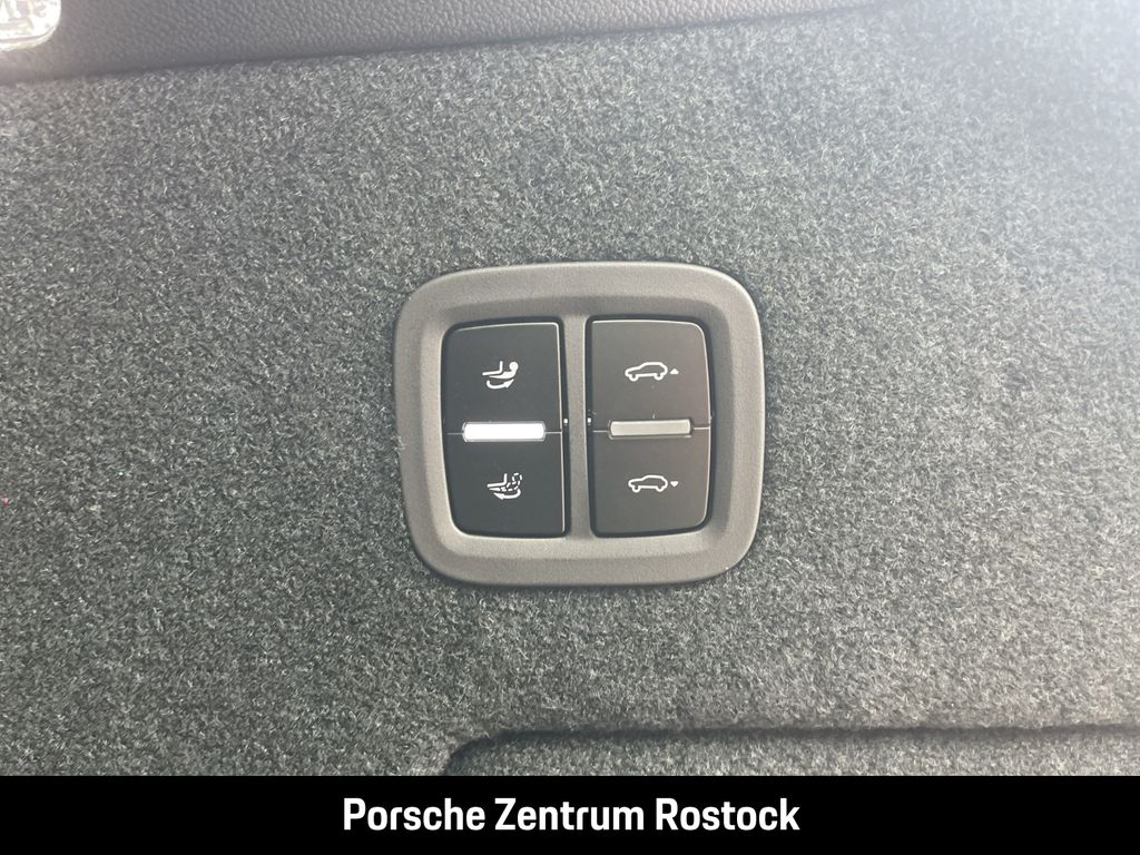 Porsche Cayenne 2025