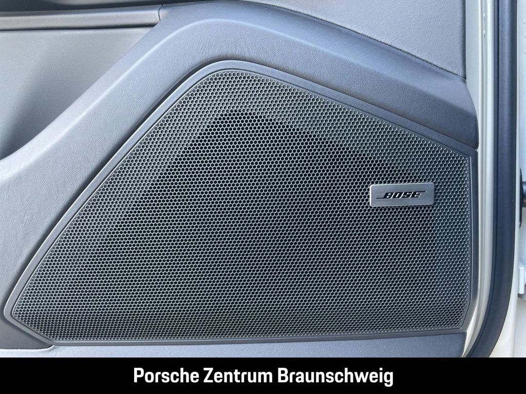 Porsche Cayenne 2025