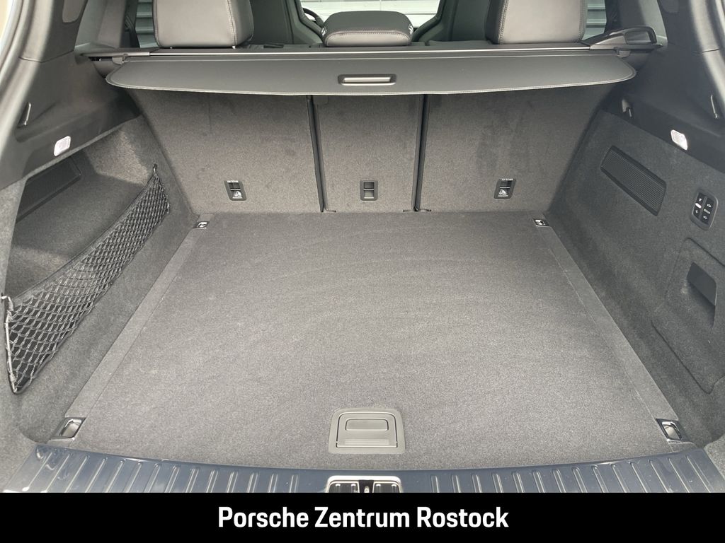 Porsche Cayenne 2025