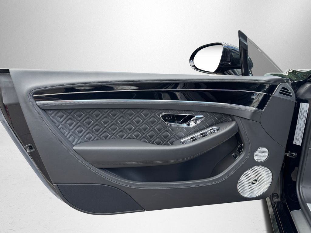 Bentley Continental GTC 2021