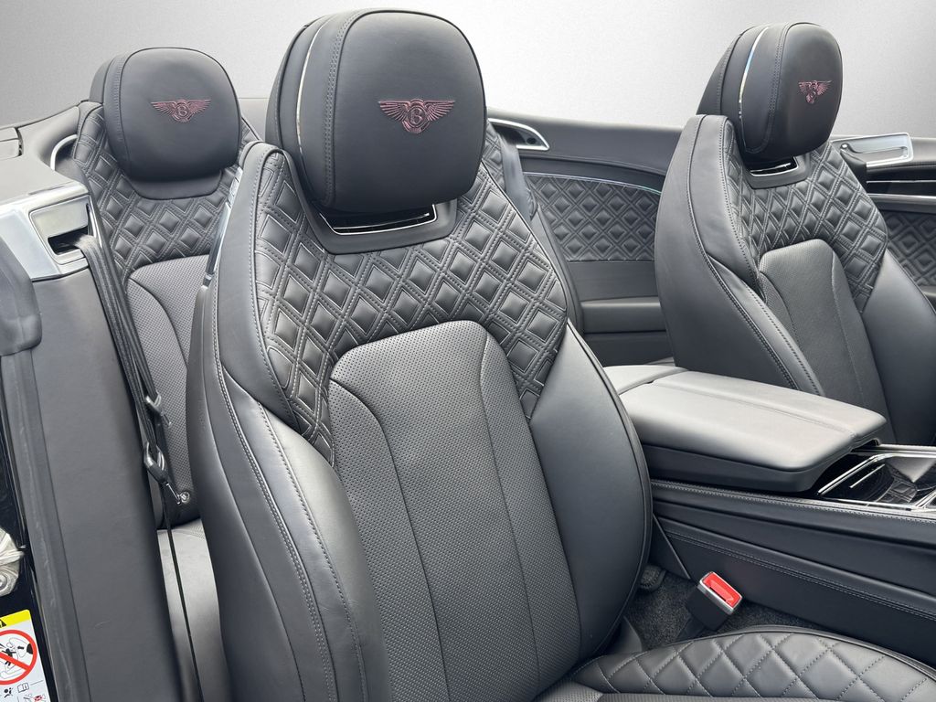 Bentley Continental GTC 2021