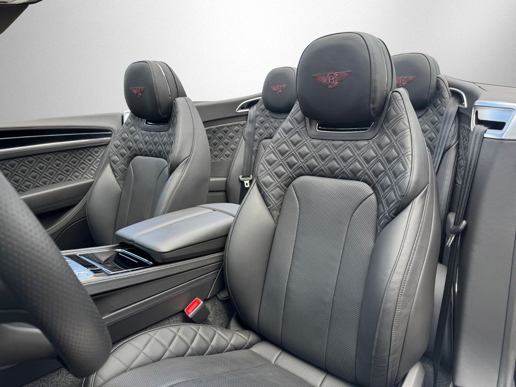 Bentley Continental GTC 2021