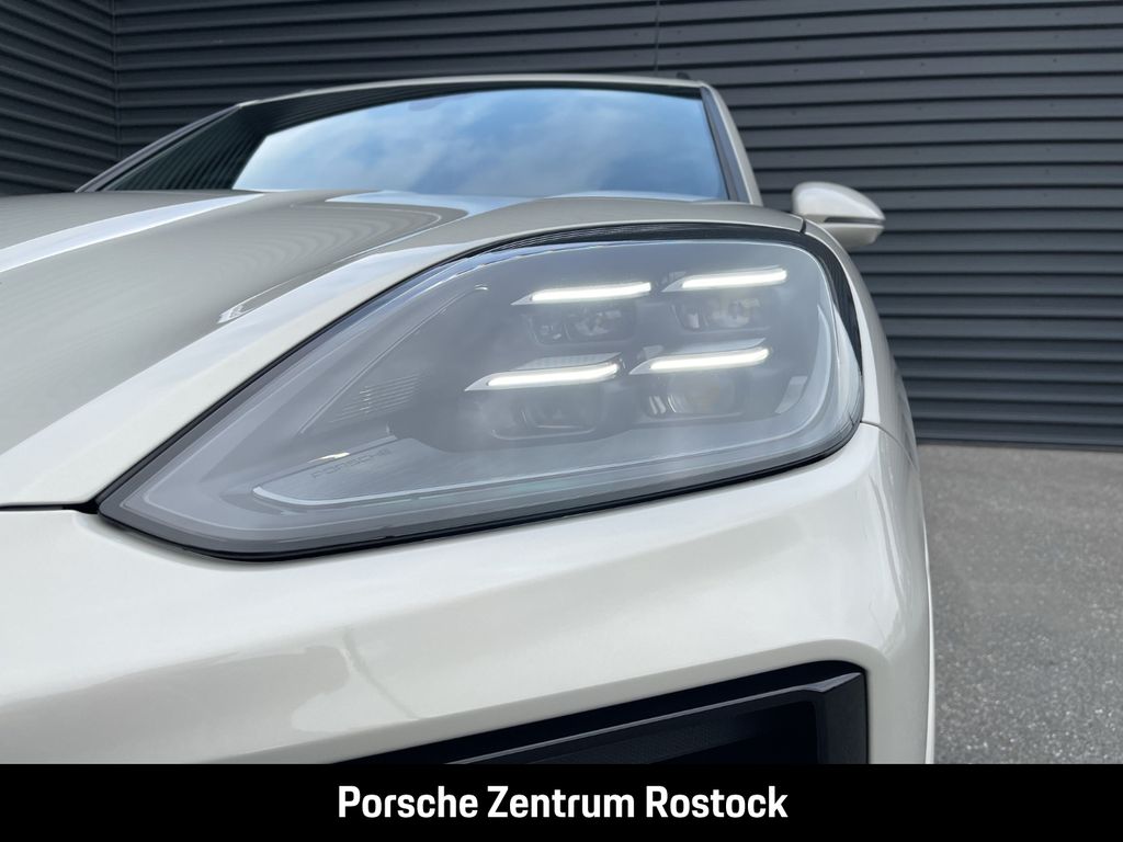 Porsche Cayenne 2025