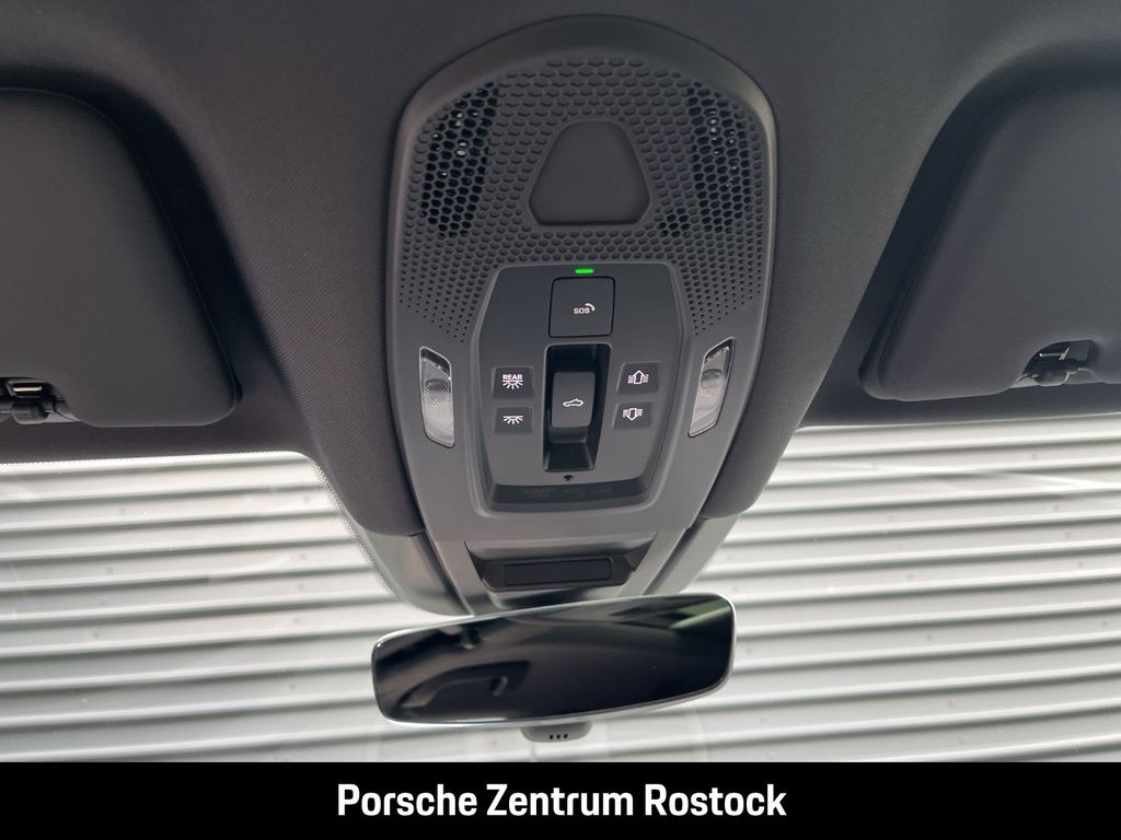 Porsche Cayenne 2025