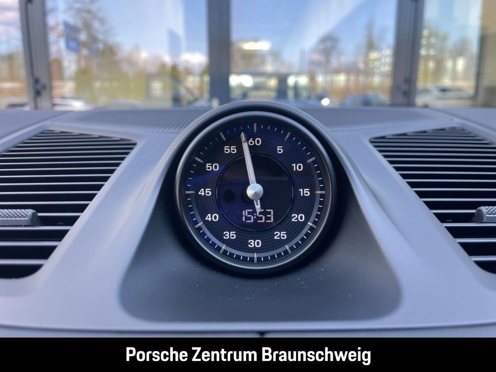 Porsche Cayenne 2025