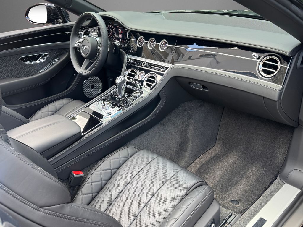 Bentley Continental GTC 2021