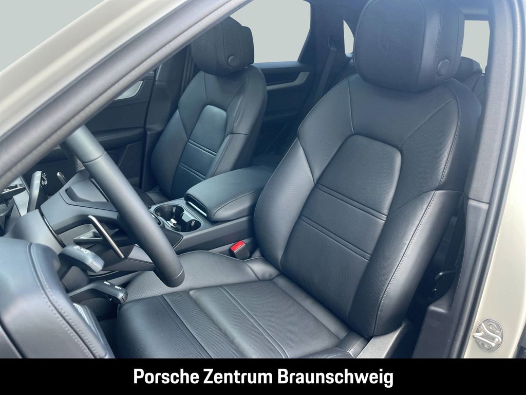 Porsche Cayenne 2025