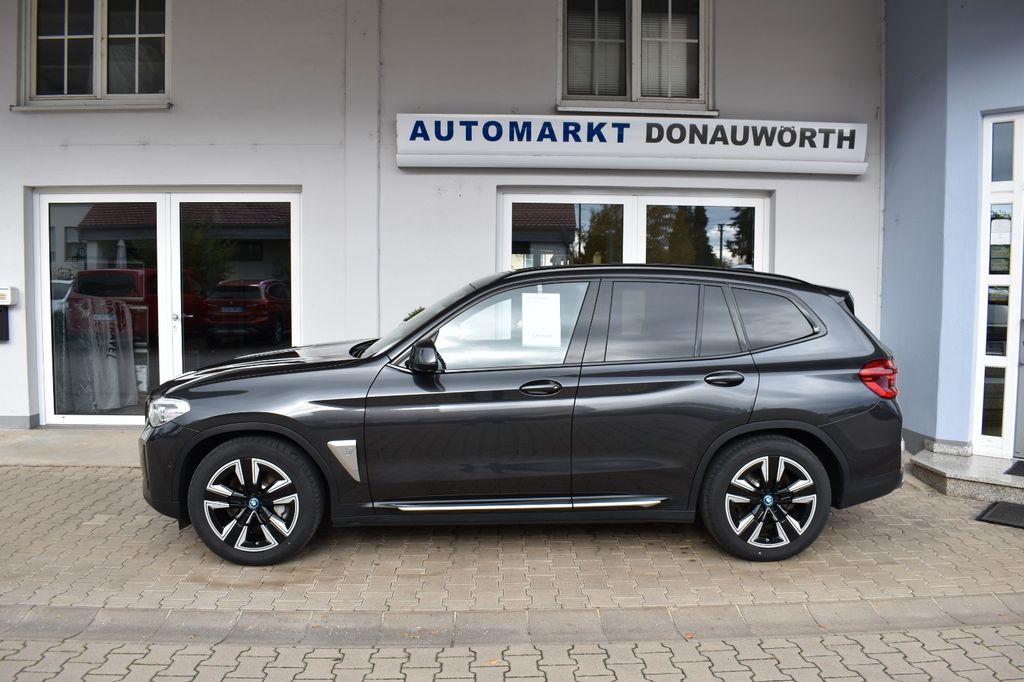 BMW iX3 2021