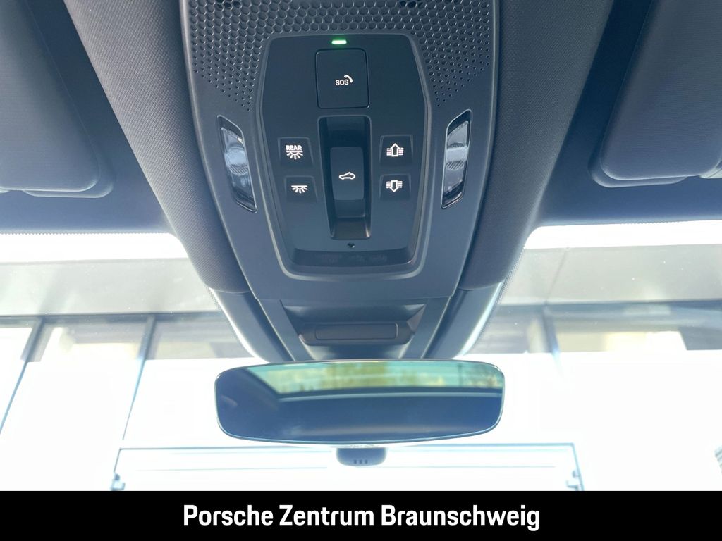 Porsche Cayenne 2025