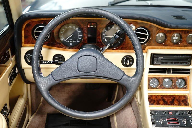 Rolls-Royce Corniche 1990