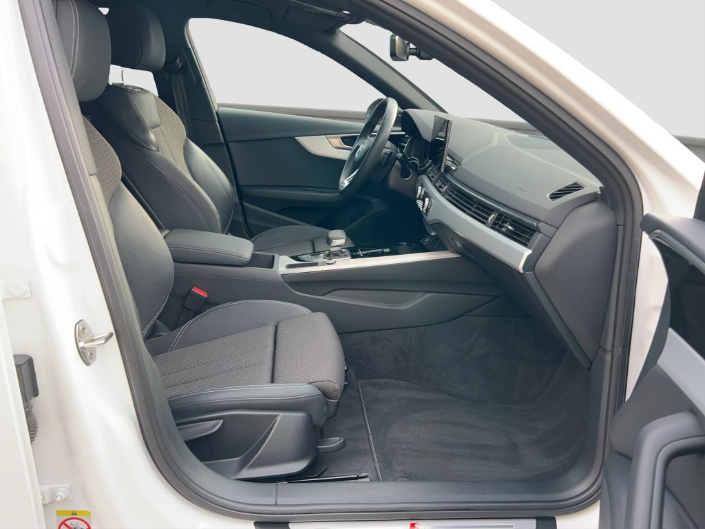 Audi A4 2023