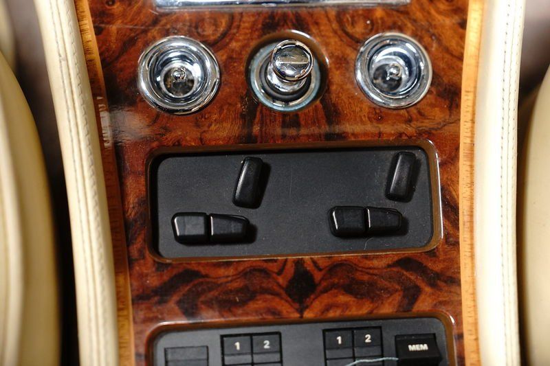 Rolls-Royce Corniche 1990