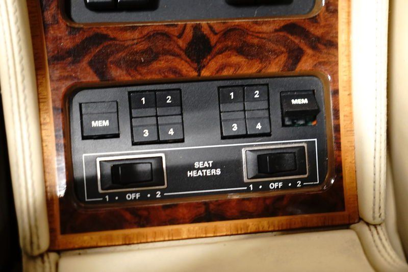 Rolls-Royce Corniche 1990