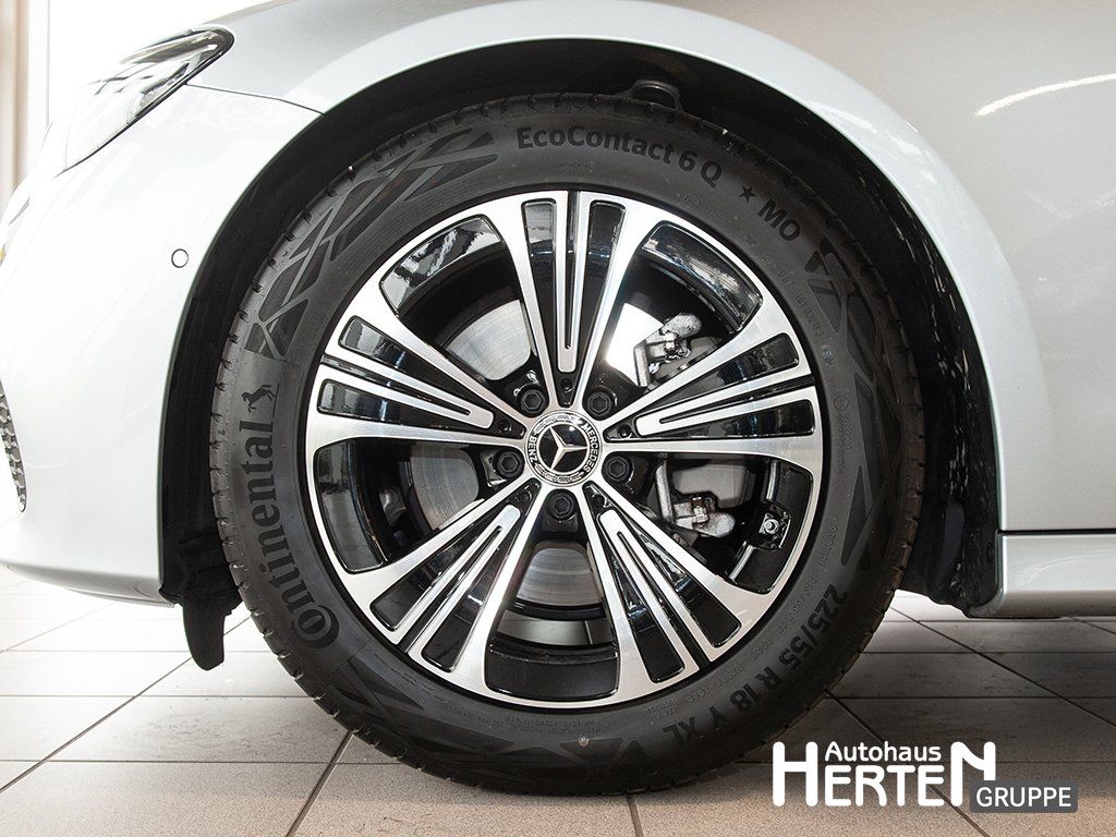 Mercedes-Benz E 220 2024