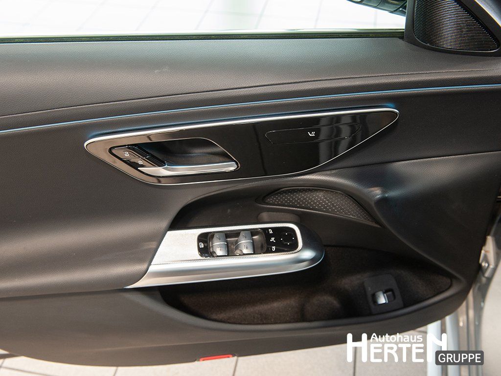 Mercedes-Benz E 220 2024