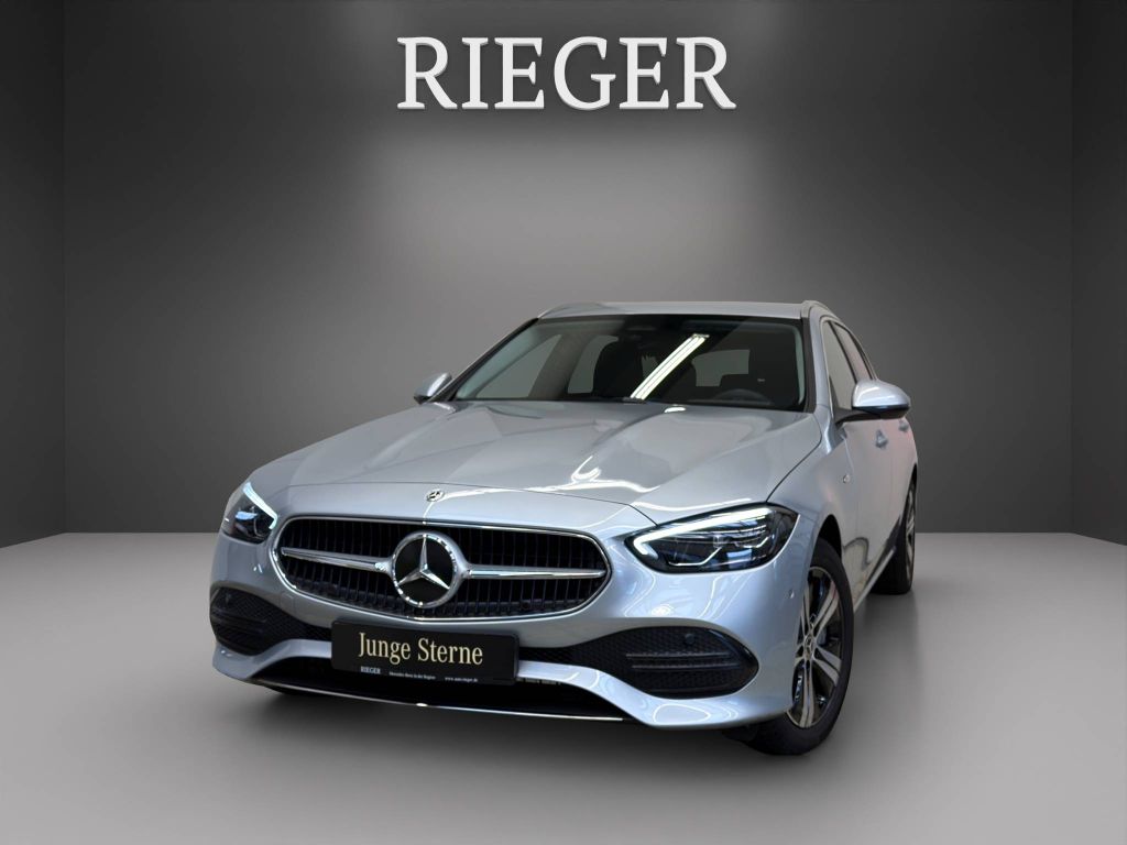 Mercedes-Benz C 300 2025