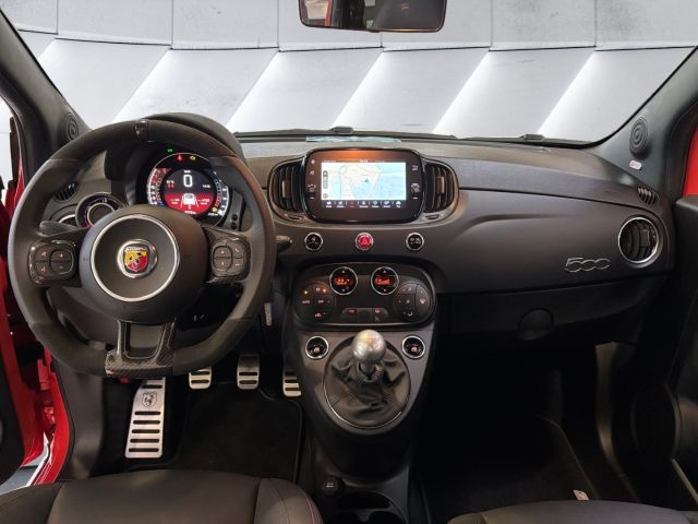 Abarth 695C 2023