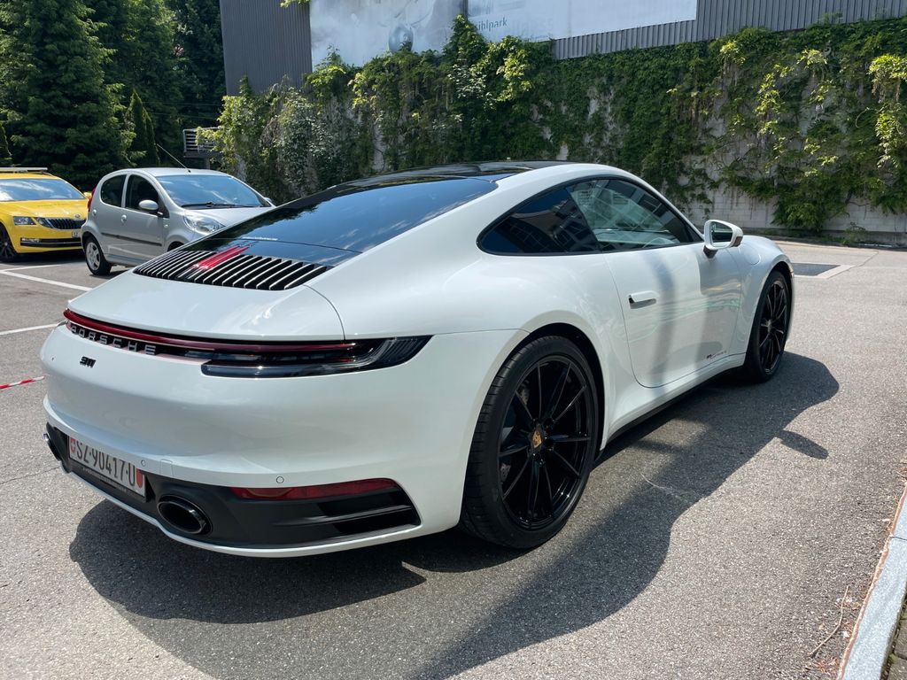 Porsche 992