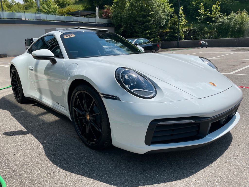 Porsche 992