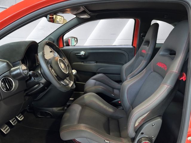 Abarth 695C 2023