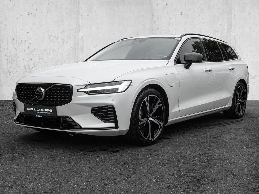 Volvo V60 2025