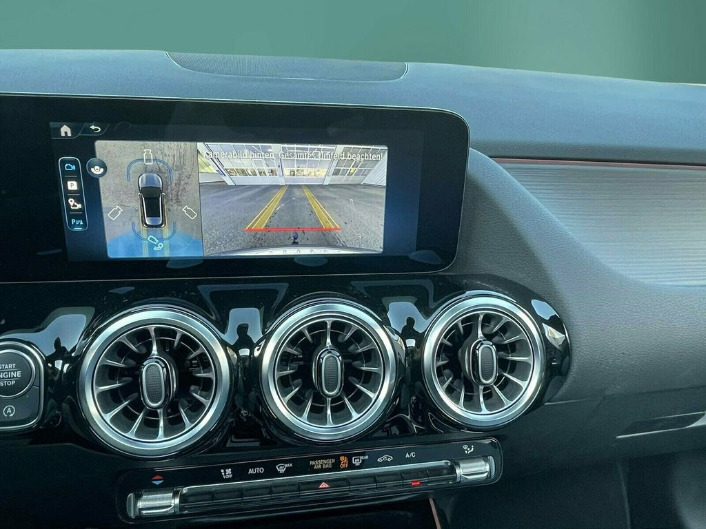 Mercedes-Benz GLA 220 2024