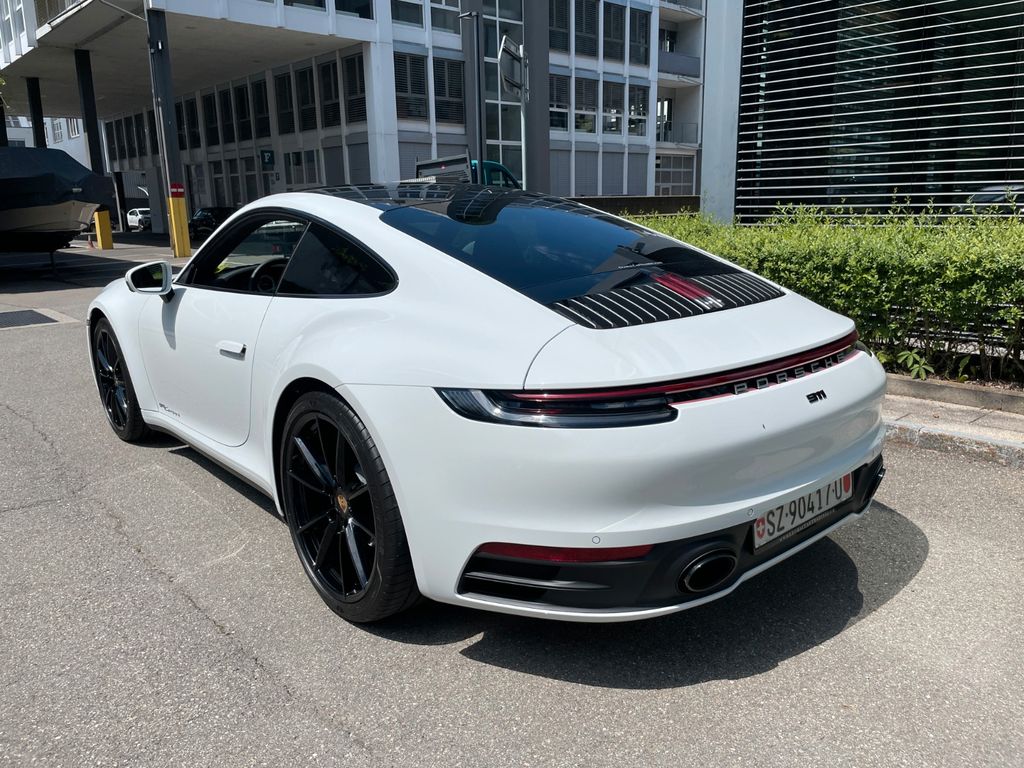 Porsche 992