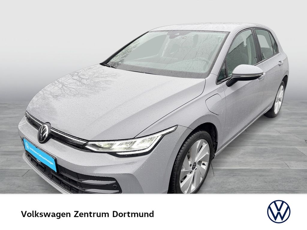 Volkswagen Golf 2025