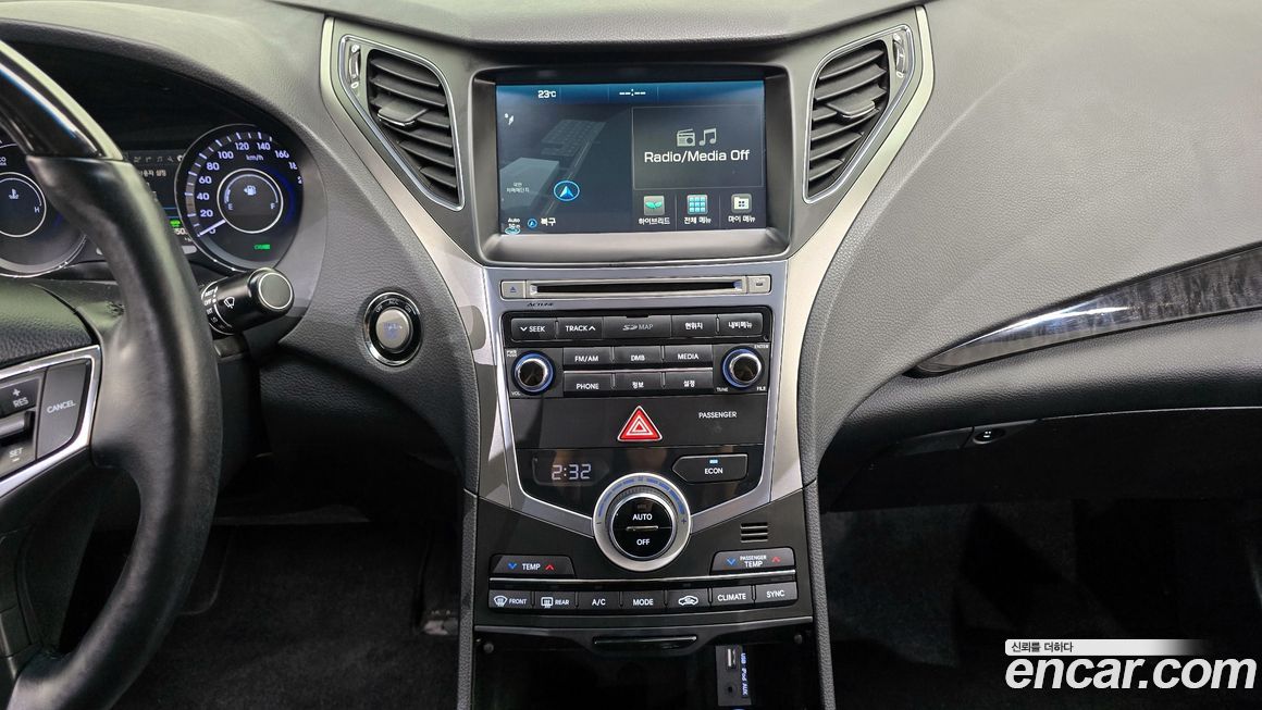 Hyundai Grandeur 2016