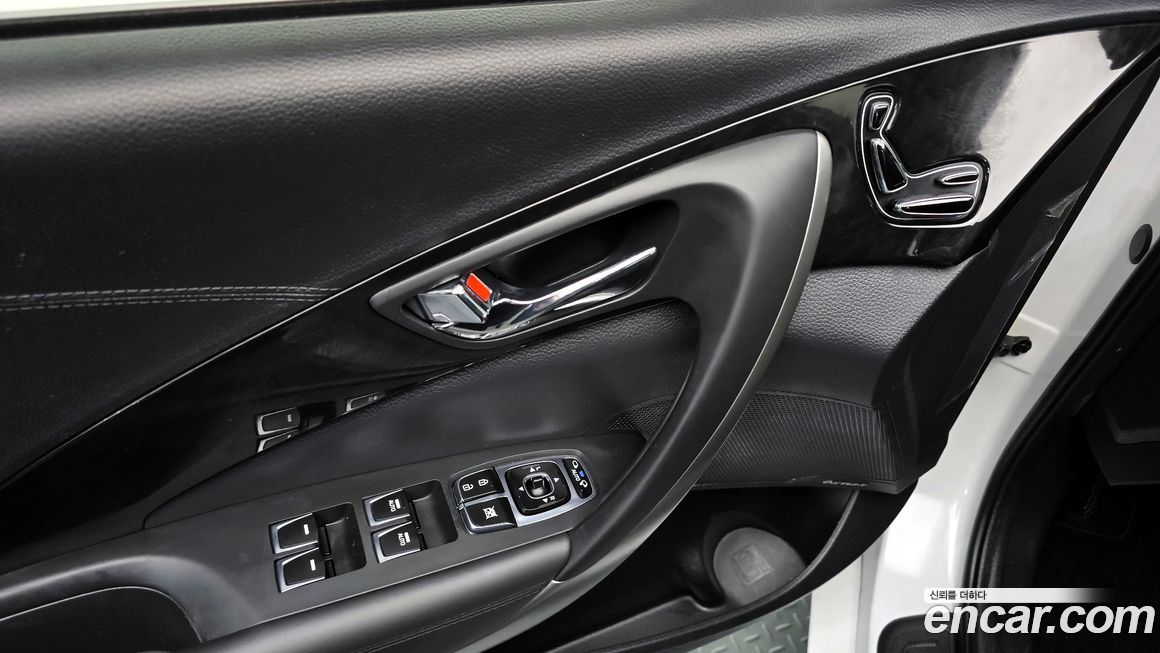 Hyundai Grandeur 2016